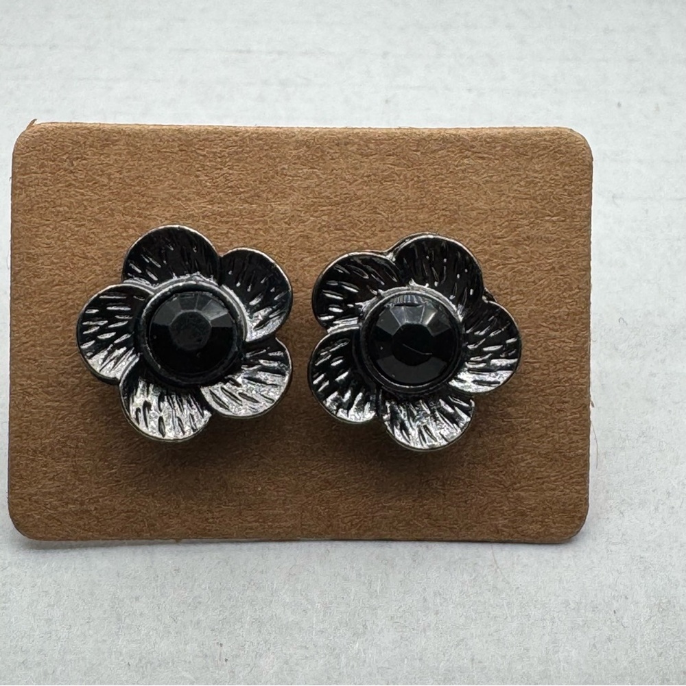 Gun Metal with Black Rhinestone Flower Stud Earrings